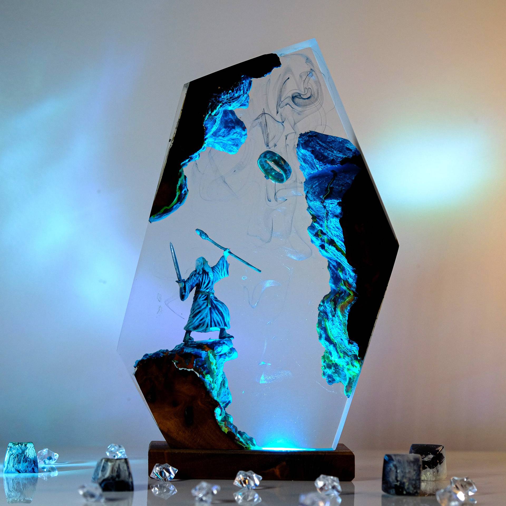 Lighting Decor Wedding - Film-Szenen-Figur Tischlampe aus Harz, Magischer Ring,