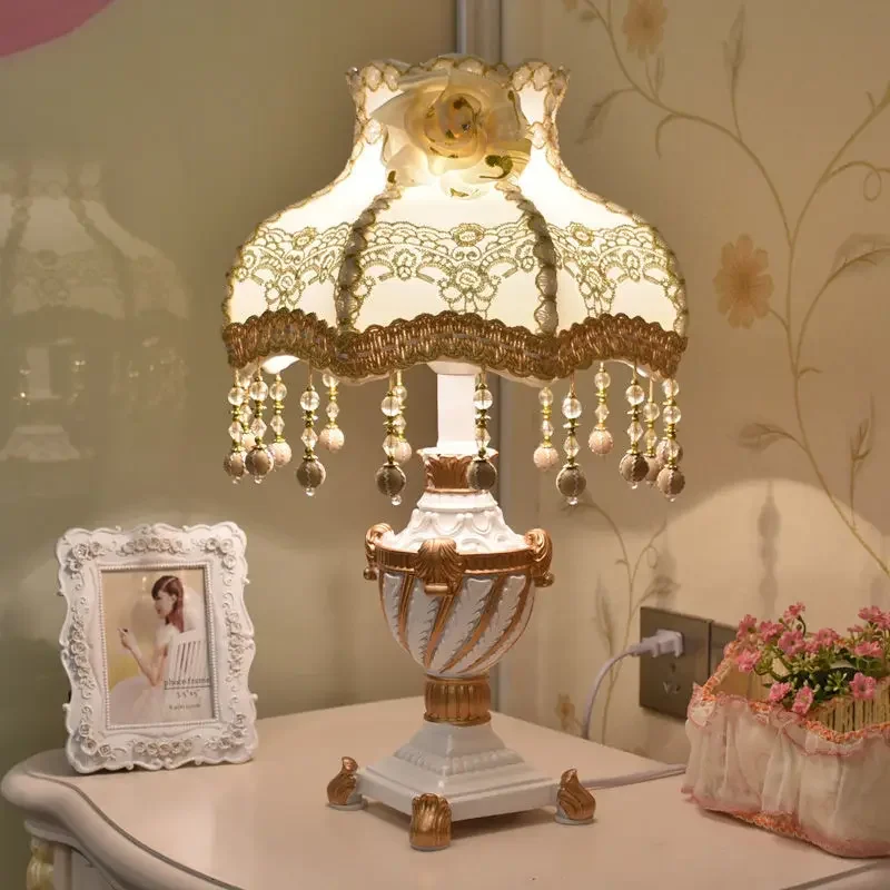 Decor Lighting The Parade - Nordische Prinzessin Vintage Tischlampe Lamparas De